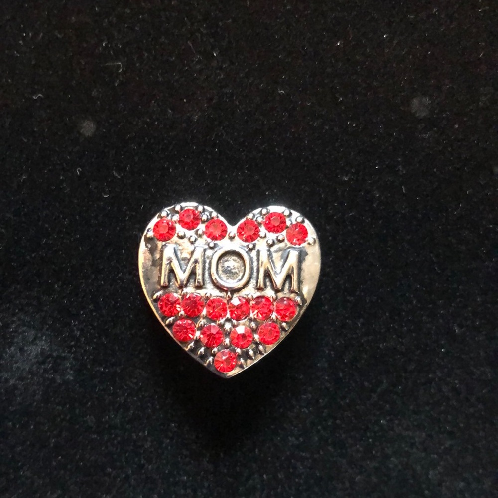 “Mom” Snap button.  Buy 3 get 1 free!